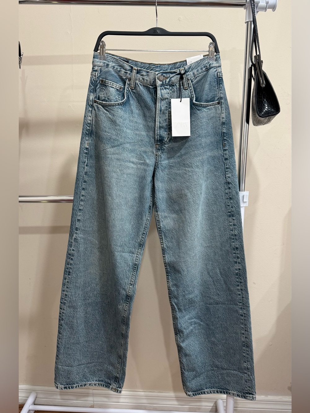 ZARA The 90’s Baby Cuffed Jeans Size 6 NWT Wide Leg Light Wash